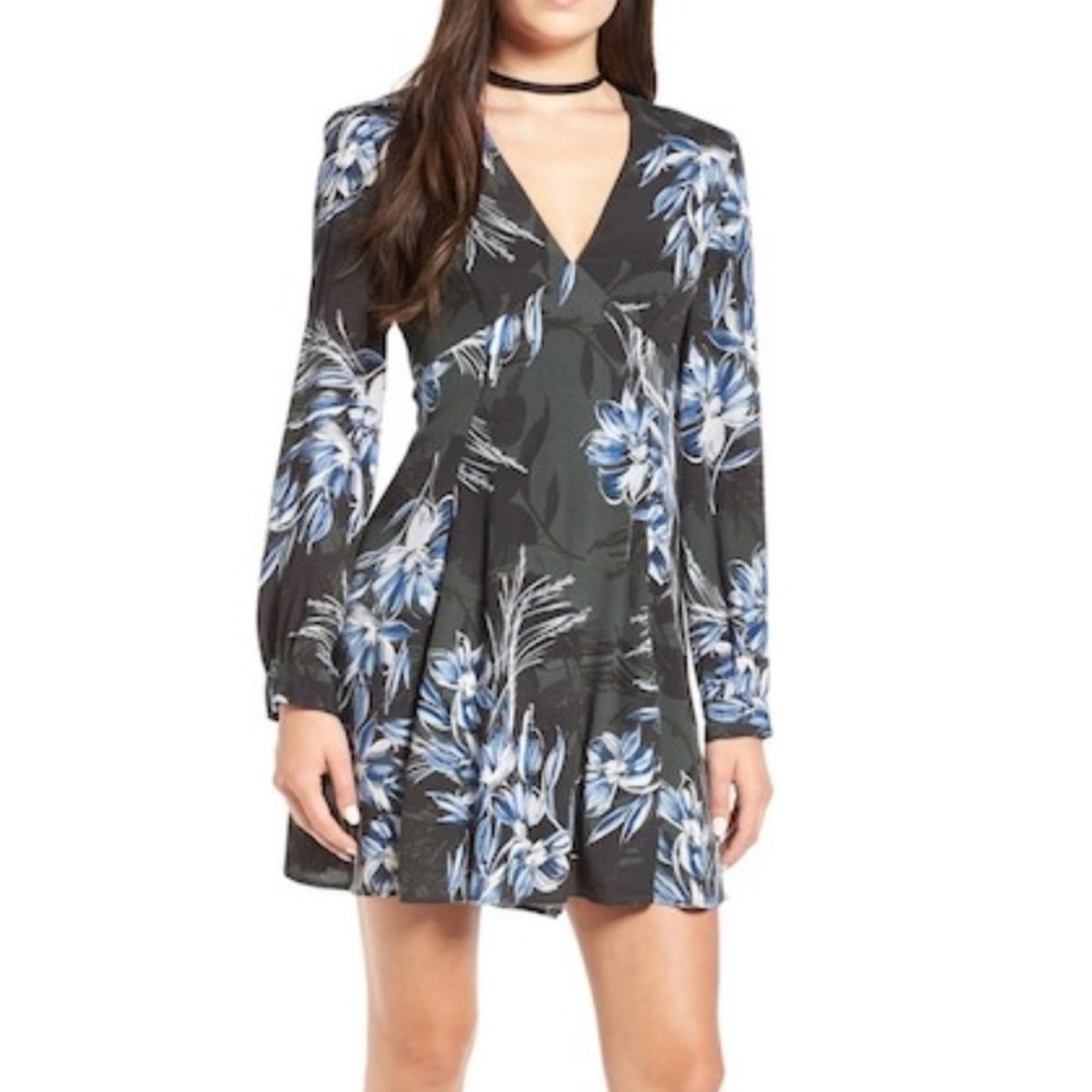 ASTR The Label Mabel Dress Lace-Up Back Fit save Flare Size L NWOT
